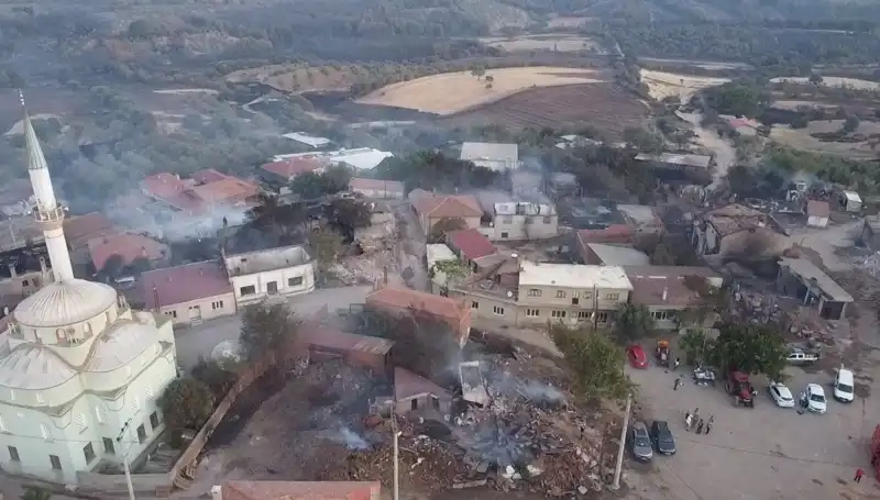 Çanakkale'deki Orman Yangını: Havadan Görüntüleme ile Yanan Alanlar Ortaya Çıktı
