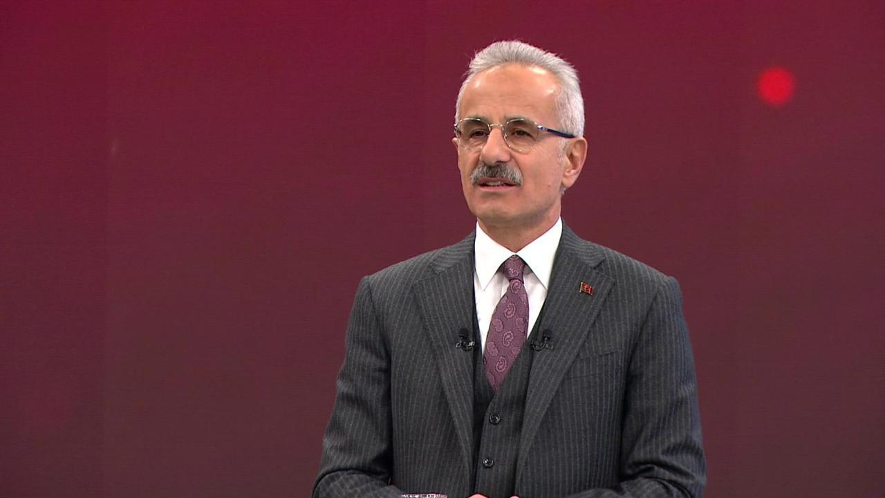 Bakan Uraloğlu: Sosyal Medyaya Düzenleme Geliyor