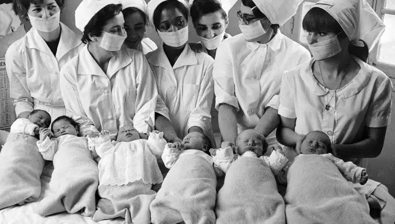 70 Yıl Önce Hastanede Karışan Kardeşler, DNA Testi ile Tekrar Bir Araya Geldi!