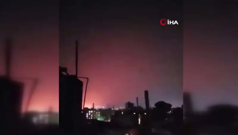 ABD Güçleri Sana’da Hava Taarruzi Gerçekleştirdi: 12 Kişi Hayatını Kaybetti