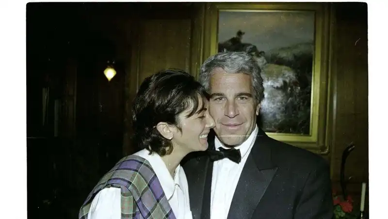 Ghislaine Maxwell, Epstein Skandalında 100 Ünlüyü Açıklayan Kilit İsim Oldu