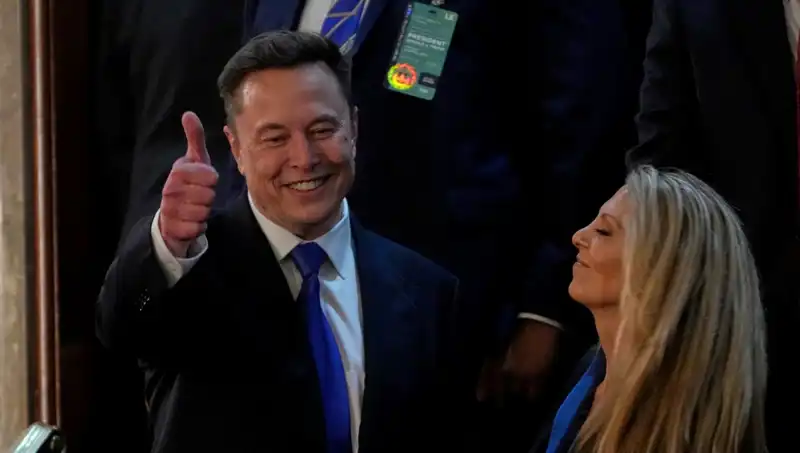 Musk, Ukrayna'da Seçim İlgisini Artırdı: Zelenski'nin Şansı Düşük Mü?
