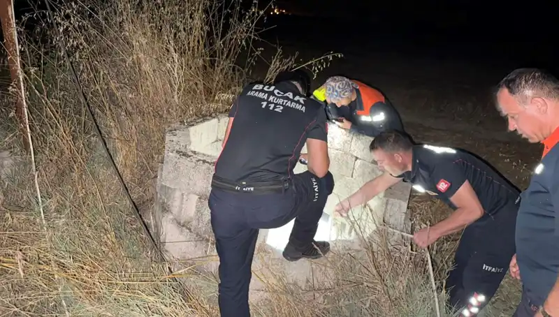 Burdur'da Kuyuya Düşen Kediyi İtfaiye Ekibi Kurtardı