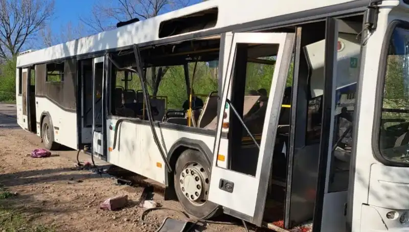 Rusya'nın İşçi Taşıyan Otobüsüne Yönelik Saldırı: Can Kaybı ve Yaralılar
