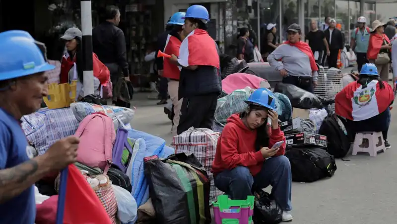 Peru'da Madenciler: Sokaklarda Hayat Mücadelesi Veriyorlar