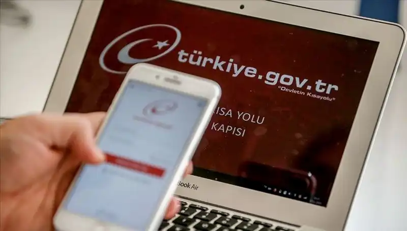 Türkiye'de e-Devlet ile Sunulan 8 Bini Aşkın Hizmet: Bakan Kacır Bilgilendirdi