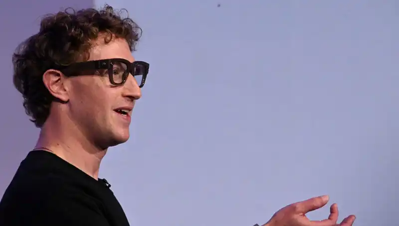 ' Zuckerberg’in Yeni Gözlüğü: Yapay Zeka ile Geleceği Şekillendiriyor!