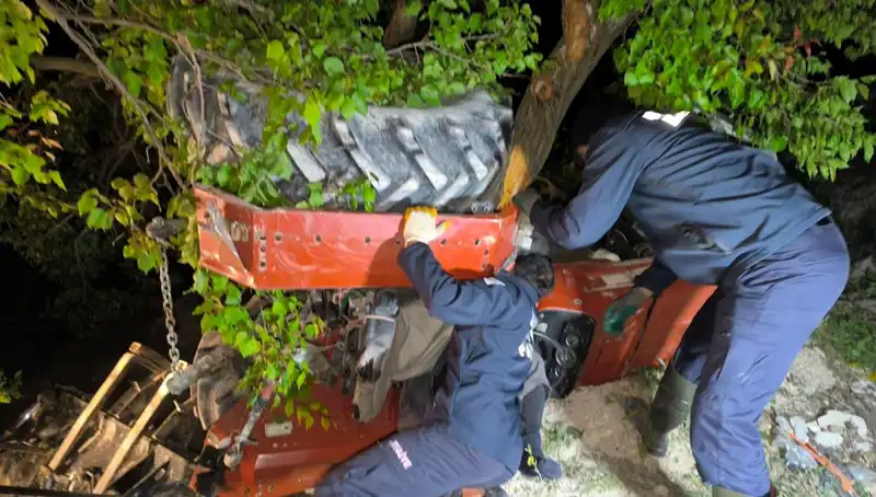Kontrolden Çıkan Traktör Devrildi: Trajik Kaza Sonrası Yaşam Sona Erdi