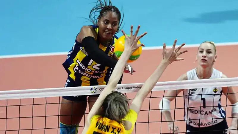 Fenerbahçe’nin Vakıfbank’a Karşı Tüm Avrupa'yı Sarstığı Derbi Mücadelesi