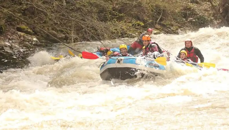 Rafting Tutkunları, Debinin Artmasıyla Yeni Bir Macera İçin Akın Etti