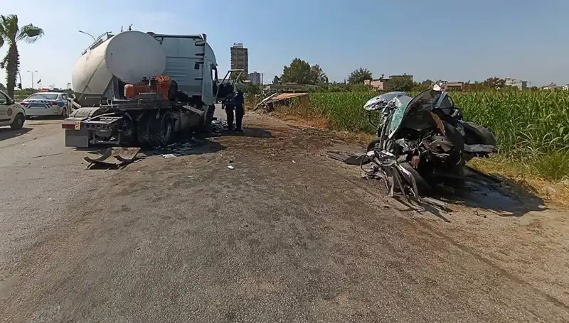 Adana'da Otomobil ve Kamyona Tanker Çarpması: Feci Kaza