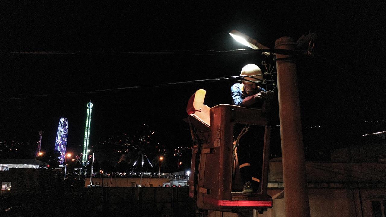 Yılbaşında enerji kesintisiz hizmet için çalıştılar
