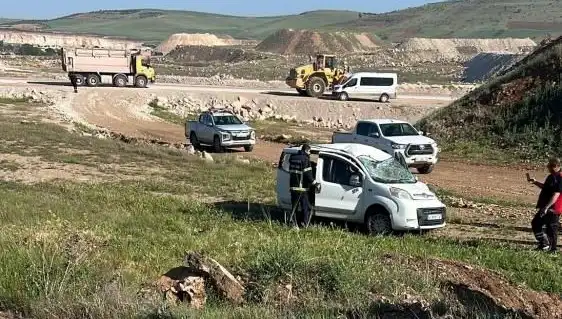 Mardin'de Feci Kaza: Dört Kişi Yaralandı, Olay Yeri Kaos İçinde!