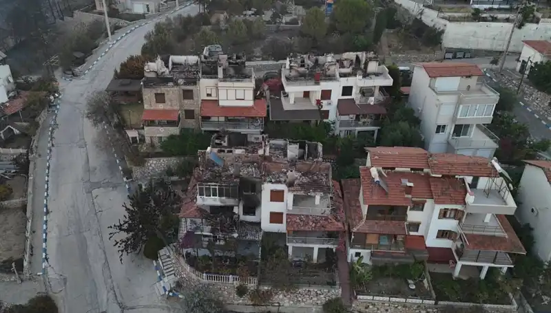Orman Yangınlarında Mülk Kaybı Büyüyor: Birçok Ev Kullanılamaz Hale Geldi