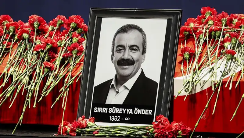 Meclis'te Sırrı Süreyya Önder Anması: Anılar ve Mesajlar Paylaşıldı