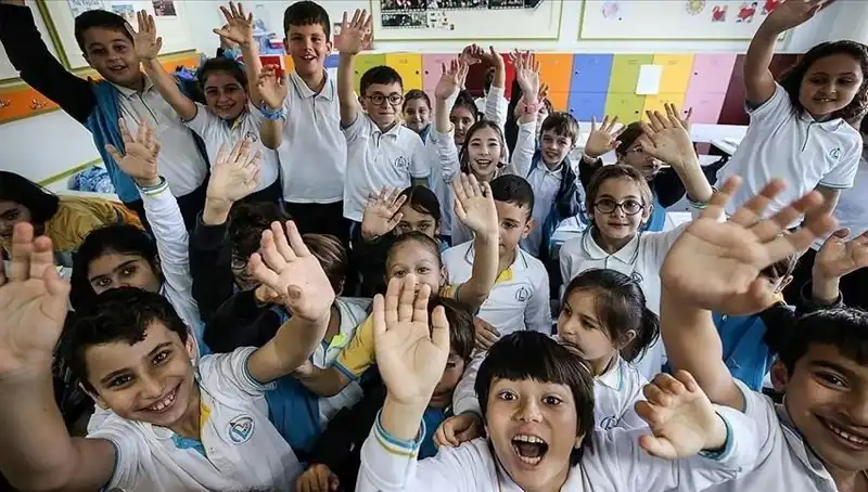 9 Günlük Tatil Sonrası Okul Zilleri Yeniden Çalıyor!