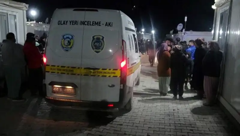 Husumetlilerin Silahlı Kavgası: Sokağı Kan Gölüne Çevirdi