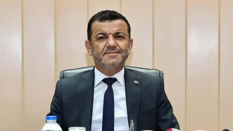 Bülent Nuri Çavuşoğlu: CHP Kurultayı Divan Başkanı'nın Hayatı ve Mücadeleleri