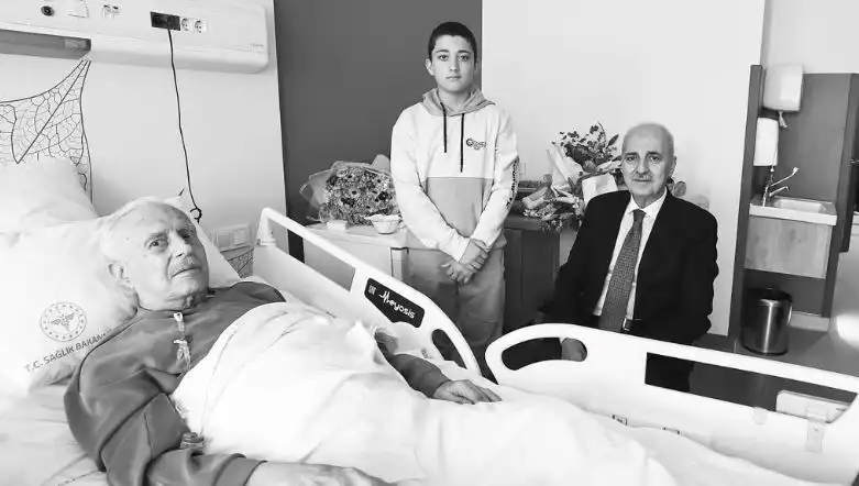 Türk Siyasetinin Önemli İsimlerinden Burhan Abiş Hayatını Kaybetti