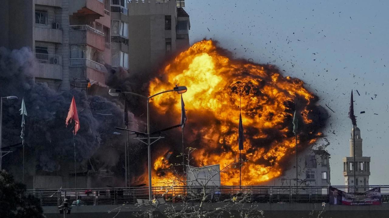 İsrail'in Hava Saldırıları Sonucunda Siviller Zarar Gördü