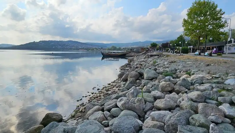 Sapanca Gölü'nde Korkutan Düşüş: Su Seviyesi Kritik Eşiği Geçti!