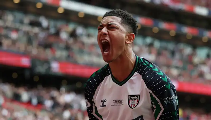 Jobe Bellingham Dortmund'a Transfer Oldu: Futbol Dünyasını Sarstı
