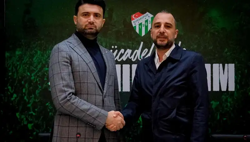 Bursaspor'un Yeni Teknik Direktörü: Uğur Tütüneker Göreve Başladı