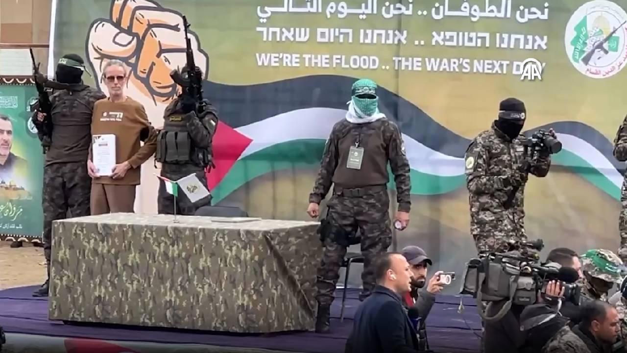 Hamas, İsrail ile Esir Takasının Beşinci Turunda 3 İsrailli Erkek Esiri Serbest Bıraktı