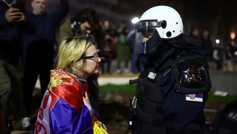 Sırbistan’da Protesto Gösterilerinde Yasaklı Sonik Silah Kullanıldı
