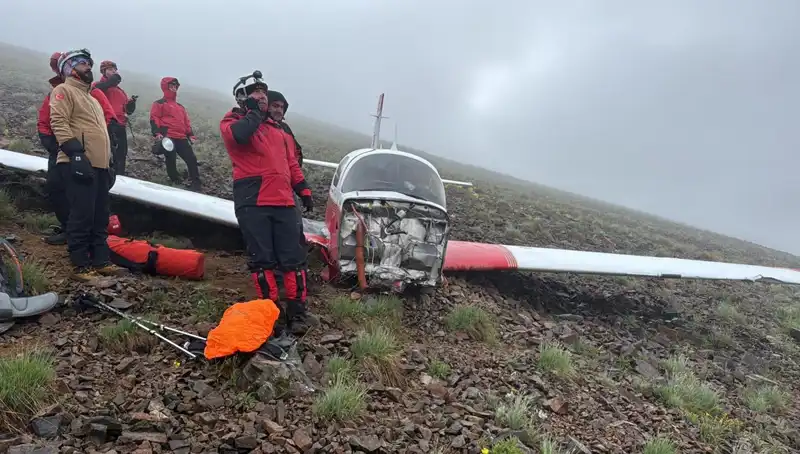 Türk Pilotun Uçak Kazası:  Kadın Yolcu Hayatta Kaldı