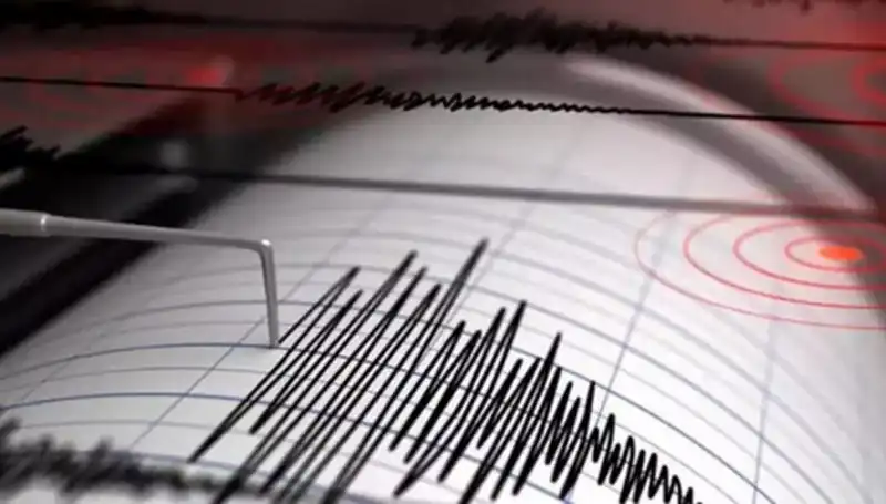 Ege Bölgesi'nde Beklenmedik Deprem: 4.1 Büyüklüğündeki Sarsıntının Etkileri